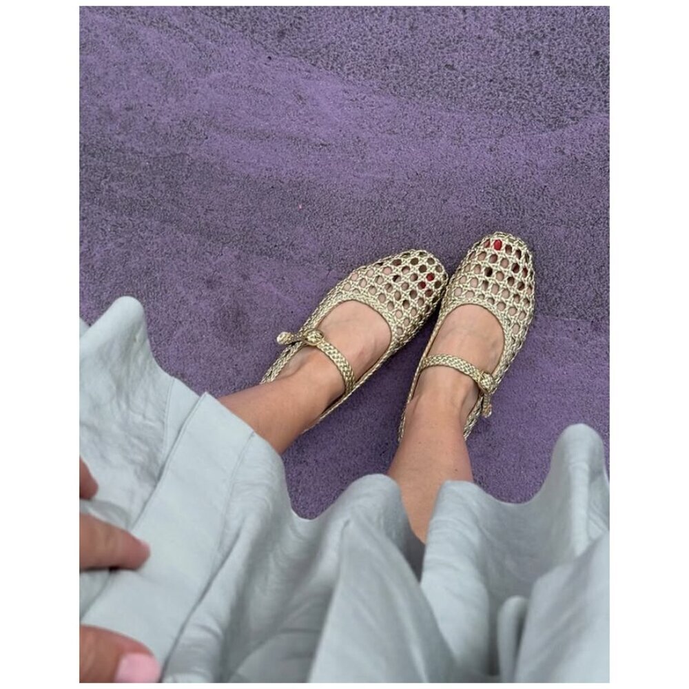 MARRC FISHER LTD Evonna Mary Jane Flat in Chic Cream Leather Size US 8.5